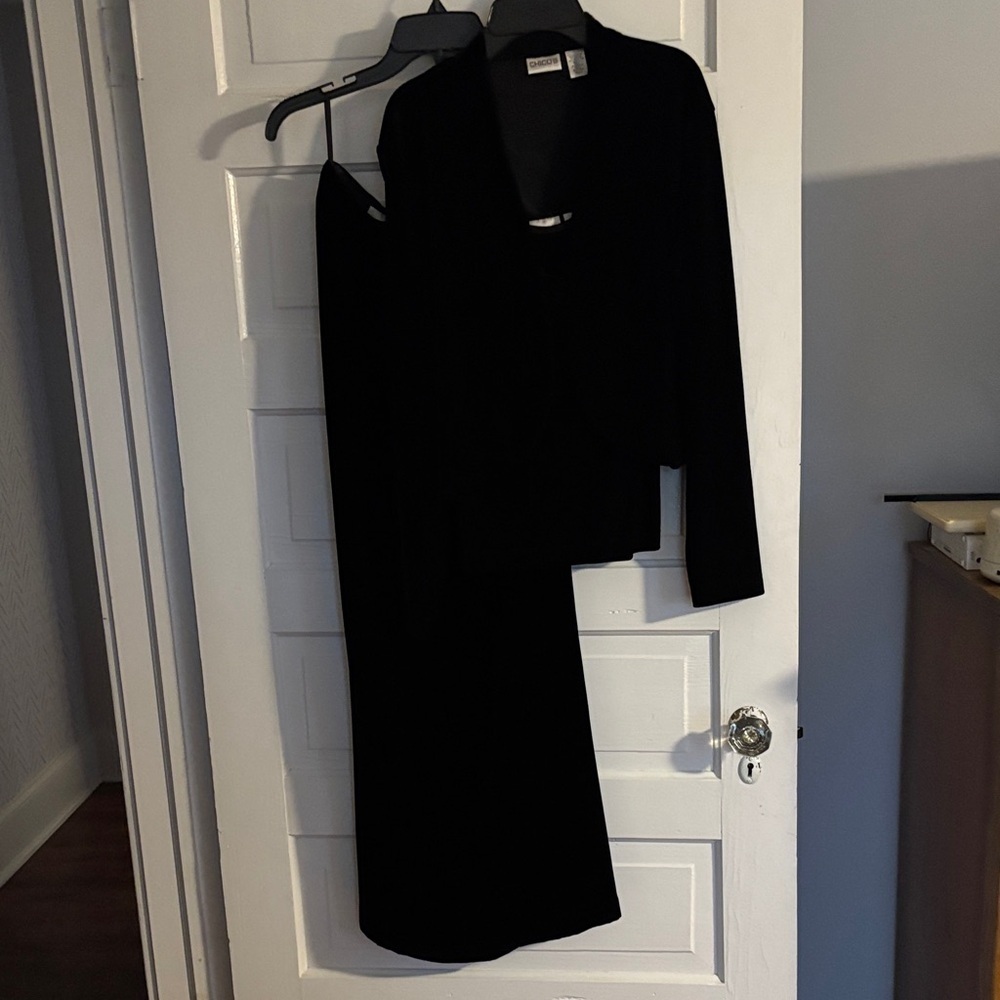 Elegant Black Women's Skirt and Jacket/Tank Velvet Set